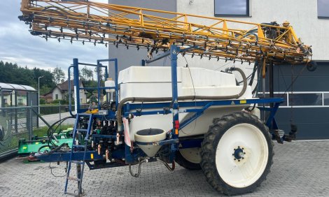 Tažený postřikovač SIEGER TSMR ( dnes AgriFac)
