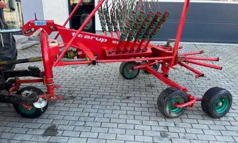 Shrnovač píce, sena KVERNELAND TAARUP 9039 ZACHOVALÝ STAV