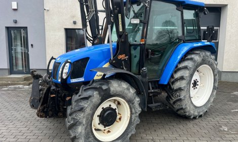 Traktor NEW HOLLAND TL 8O A